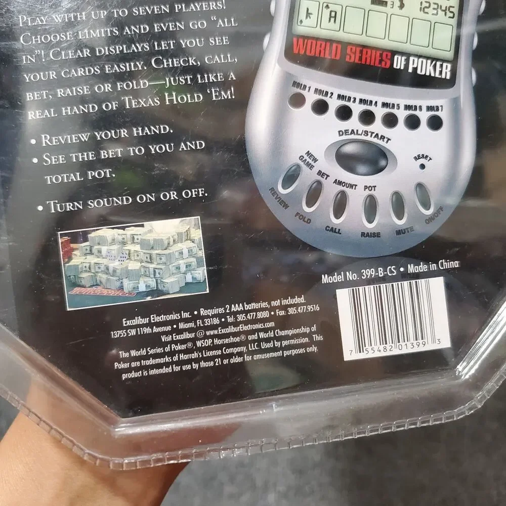 New TEXAS HOLD EM Electronic Handheld Game World Series of Poker Travel Size